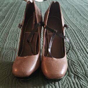 Elegant Brown Women's Shoes
